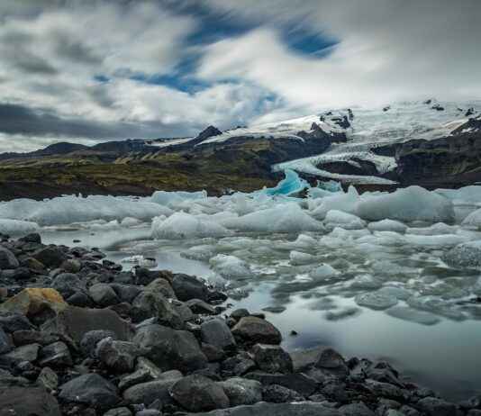 How to Clean and Maintain Your Diamond Earrings How to Clean and Maintain Your Diamond Earrings