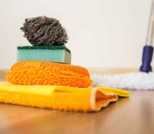 How to Clean Gold Jewelry at Home How to Clean Gold Jewelry at Home