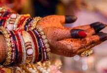 How to Clean Tarnished Costume Jewelry How to Clean Tarnished Costume Jewelry