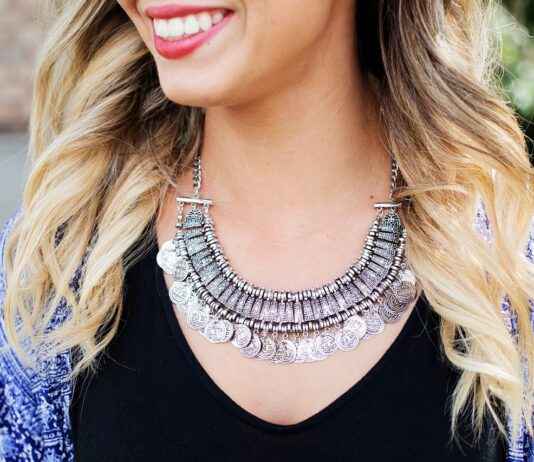 How to Repurpose Old Jewelry into New Designs How to Repurpose Old Jewelry into New Designs