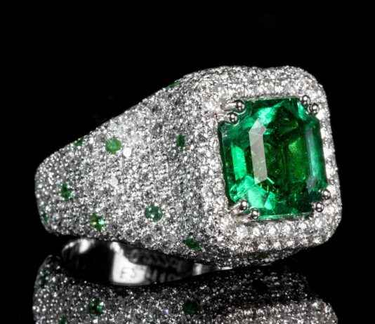 How to Spot a Fake Diamond Ring: Tips from Experts How to Spot a Fake Diamond Ring: Tips from Experts