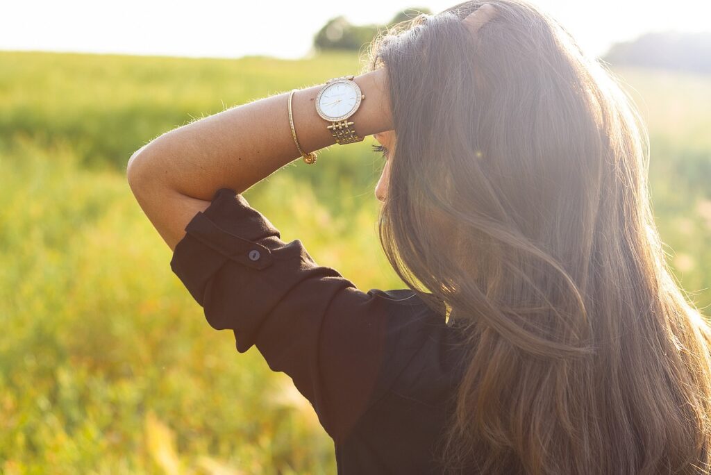 Minimalist Necklaces: The Beauty of Simple and Elegant Jewelry