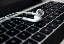 The Best Earrings to Wear for Formal Events The Best Earrings to Wear for Formal Events