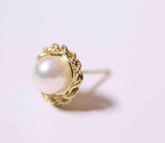 The Most Romantic Jewelry Pieces for Anniversary Gifts The Most Romantic Jewelry Pieces for Anniversary Gifts