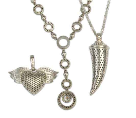 The Most Stunning Jewelry Trends for the Holiday Season The Most Stunning Jewelry Trends for the Holiday Season