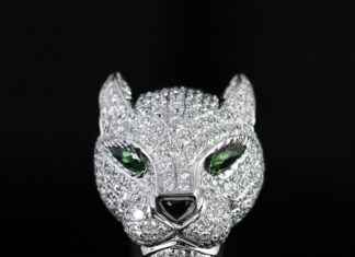 The Pros and Cons of Lab-Grown Diamonds The Pros and Cons of Lab-Grown Diamonds