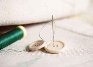 Why Everyone Should Own a Classic Pair of Stud Earrings Why Everyone Should Own a Classic Pair of Stud Earrings