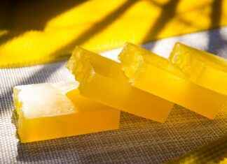 Why Handmade Jewelry is More Valuable Than Mass-Produced Pieces Why Handmade Jewelry is More Valuable Than Mass-Produced Pieces