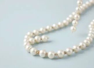 The Timeless Elegance of Pearl Jewelry: A Comprehensive Guide The Timeless Elegance of Pearl Jewelry: An In-Depth Guide