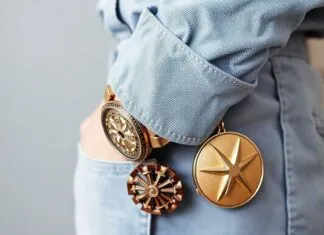 How Local Gatherings Are Redefining Fashion Accessories How Local Gatherings Are Redefining Fashion Accessories