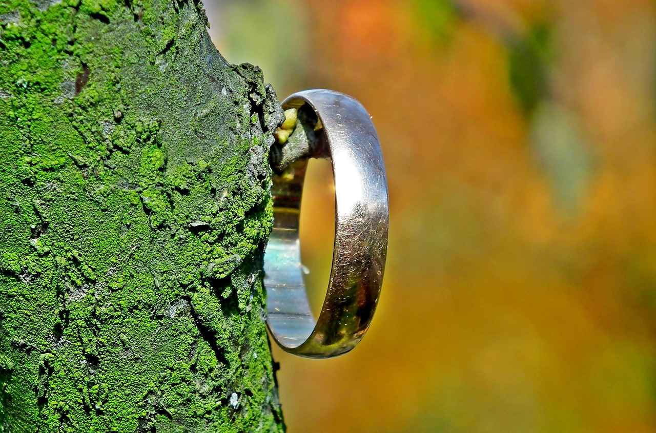 Gold vs. Platinum Rings: Which Metal is Right for You?