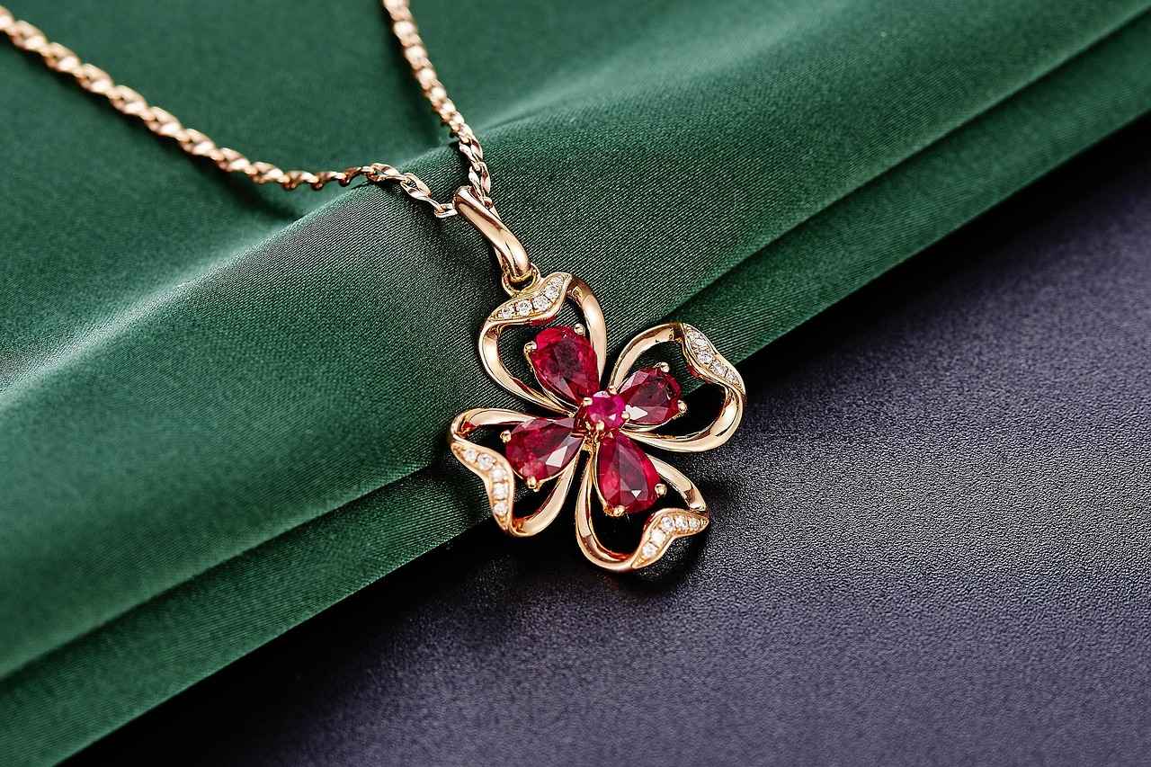 Step-by-Step Guide to Cleaning Your Jewelry