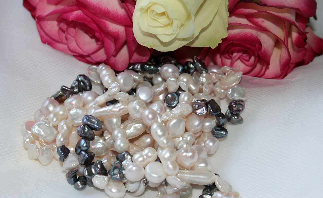 The History of Pearl Necklaces