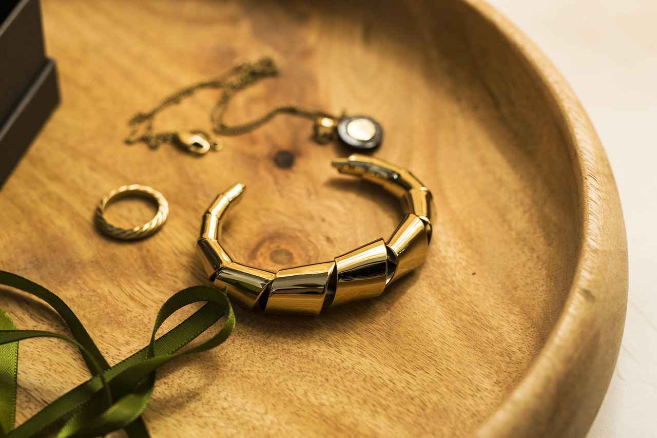 The Origin of Bangles