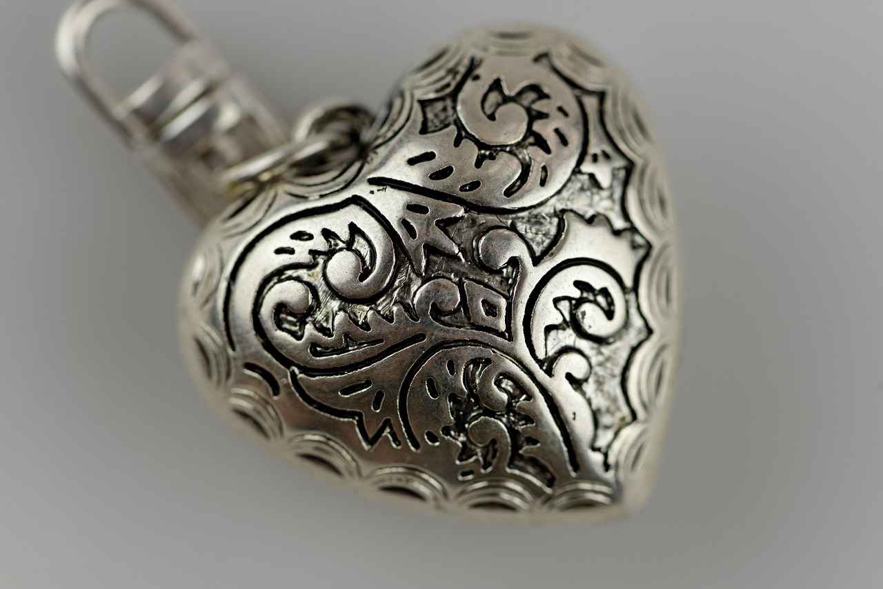 Historical Influences on Jewelry Design
