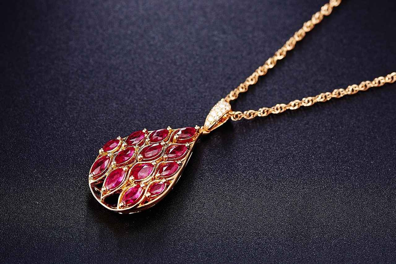 8. The Influence of Celebrities on Jewelry Trends